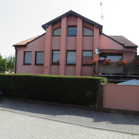 Pensjonat Zofia Demska Brzeg Exterior photo